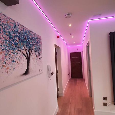 Central Penthouse With Hot Tub & Views 24 Cheltenham Exterior foto